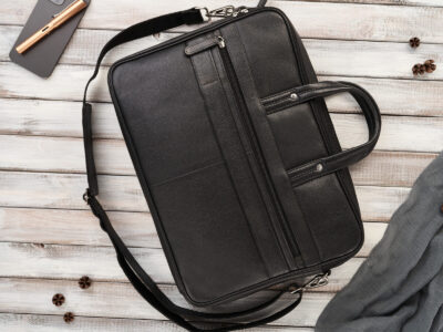 Duża, elegancka torba męska aktówka ze skóry naturalnej, czarna na laptopa - obrazek 9