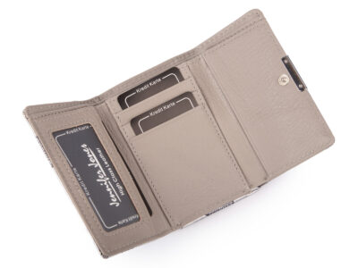 Lakierowany, średni portfel damski srebrny w motylki, zapinany na bigiel - obrazek 4