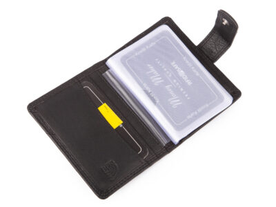 Czarne, skórzane etui na karty płatnicze z ochroną RFID zapinane na zatrzask - obrazek 2