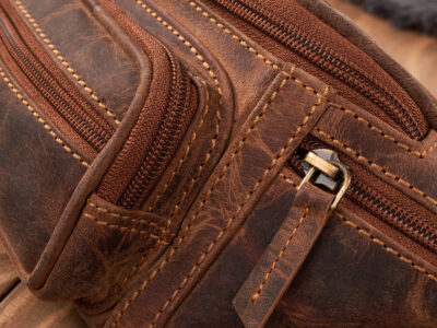 Ciemnobrązowa skórzana saszetka męska biodrowa nerka vintage Paolo Peruzzi - obrazek 3