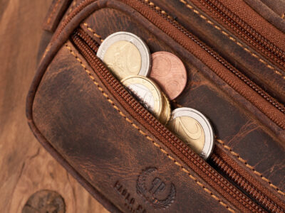 Ciemnobrązowa skórzana saszetka męska biodrowa nerka vintage Paolo Peruzzi - obrazek 6