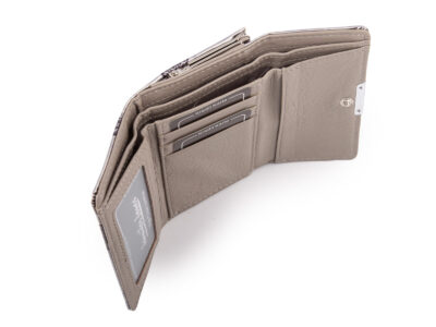 Lakierowany, średni portfel damski srebrny w motylki, zapinany na bigiel - obrazek 5