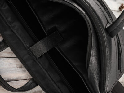 Duża, elegancka torba męska aktówka ze skóry naturalnej, czarna na laptopa - obrazek 5