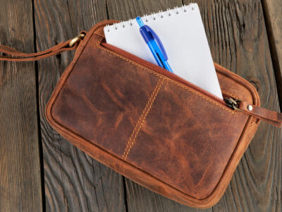 Skórzana saszetka na dokumenty męska z paskiem do ręki brązowa Paolo Peruzzi - obrazek 6