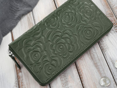 Duży, ciemnozielony portfel damski zapinany dookoła na zamek błyskawiczny Paolo Peruzzi - obrazek 3