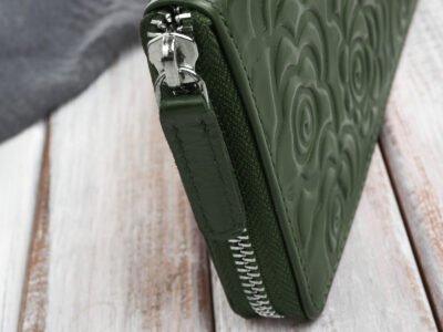 Duży, ciemnozielony portfel damski zapinany dookoła na zamek błyskawiczny Paolo Peruzzi - obrazek 9