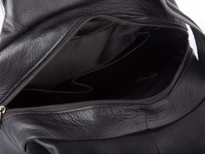 Miejski plecak damski z miękkiej skóry naturalnej na jedno lub dwa ramiona czarny - obrazek 11