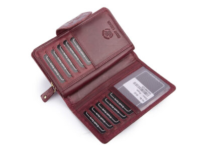 Pojemny, skórzany portfel damski bordowy z tłoczonym kwiatowym wzorem vintage - obrazek 4