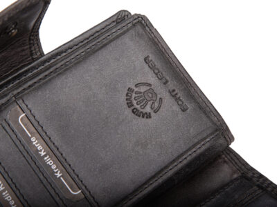 Pojemny, skórzany portfel damski czarny z tłoczonym kwiatowym wzorem vintage - obrazek 5