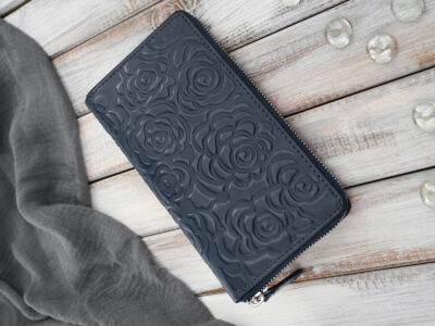 Duży, ciemnoniebieski, portfel damski zapinany dookoła na zamek błyskawiczny - obrazek 9