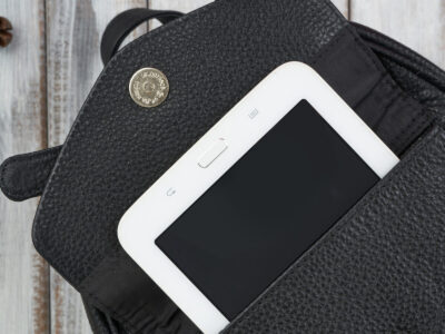 Mały, miejski plecaczek damski skórzany z kokardą Paolo Peruzzi czarny - obrazek 10