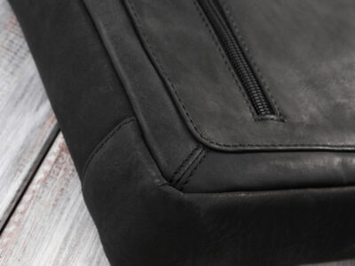 Skórzana listonoszka męska z paskiem na ramię w kolorze czarnym Paolo Peruzzi - obrazek 4