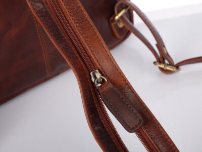 Elegancki, brązowy plecak damski miejski z gładkiej skóry naturalnej, średni - obrazek 3