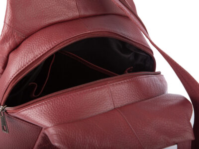 Miejski plecak damski z miękkiej skóry naturalnej na jedno lub dwa ramiona bordowy - obrazek 7