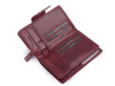 Pojemny, skórzany portfel damski bordowy z tłoczonym kwiatowym wzorem vintage - obrazek 6