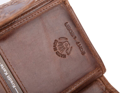 Pojemny, skórzany portfel damski ciemnobrązowy z tłoczonym kwiatowym wzorem vintage - obrazek 5