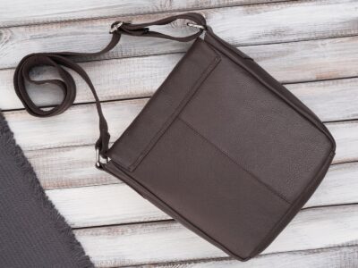 Ciemnobrązowa, listonoszka męska na ramię uszyta ze skóry naturalnej Paolo Peruzzi - obrazek 3