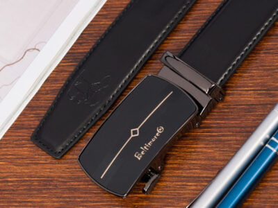 Elegancki, czarny pasek męski skórzany z klamrą automatyczną Beltimore 110 cm - obrazek 3