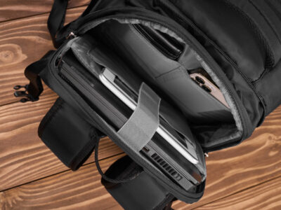 Czarny plecak podróżny do samolotu 40x30x20 cm Paolo Peruzzi - obrazek 9