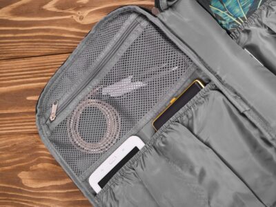 Czarny plecak podróżny do samolotu 40x30x20 cm Paolo Peruzzi - obrazek 4