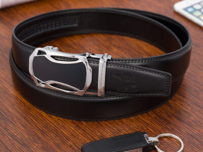 Czarny skórzany pasek męski do spodni z klamrą automatyczną w nowoczesnym kształcie 110 cm - obrazek 8