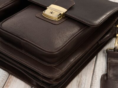 Duża, skórzana teczka męska na dokumenty w kolorze ciemnobrązowym Paolo Peruzzi - obrazek 10