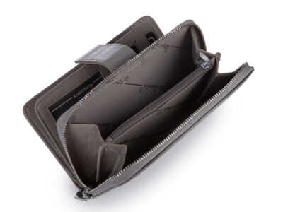 Pojemny skórzany damski portfel lakierowany z paskiem szary Jennifer Jones - obrazek 6