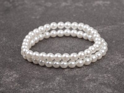 Podwójna bransoletka damska z białych pereł Preciosa na gumce - obrazek 2