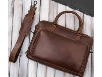 Duża elegancka teczka męska skórzana w kolorze brązowym z paskiem na ramię A4 - obrazek 2