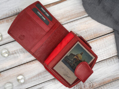 Czerwony portfel damski skórzany średni zapinany na zatrzask i zamek błyskawiczny RFID - obrazek 4