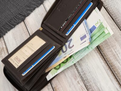 Ciemnobrązowy, pojemny portfel męski zapinany dookoła na zamek błyskawiczny RFID - obrazek 7