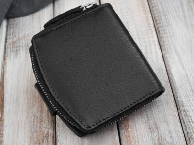 Czarny portfel damski skórzany średni zapinany na zatrzask i zamek błyskawiczny RFID - obrazek 3