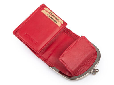 Czerwona, skórzana, portmonetka damska zapinana na klasyczny metalowy bigiel RFID - obrazek 3