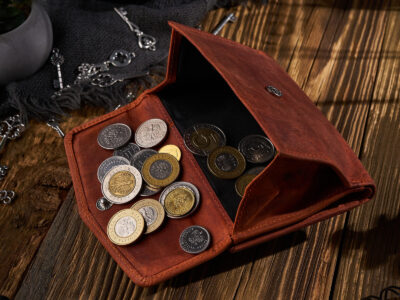 Średniej wielkości jasnobrązowy portfel damski z surowej skóry naturalnej w stylu vintage Paolo Peruzzi - obrazek 6