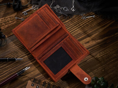 Średniej wielkości jasnobrązowy portfel damski z surowej skóry naturalnej w stylu vintage Paolo Peruzzi - obrazek 4