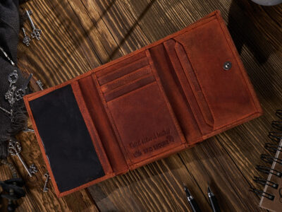 Jasnobrązowy średniej wielkości skórzany portfel damski w stylu vintage Paolo Peruzzi - obrazek 4