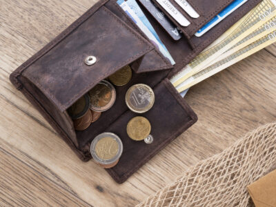 Wygodny, brązowy portfel męski Paolo Peruzzi z mocnego materiału i skóry naturalnej - obrazek 7