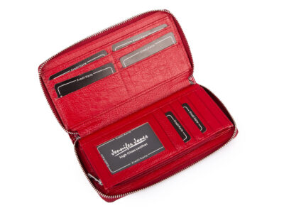 Duży czerwony portfel damski lakierowany w motylki zapinany dookoła na suwak z paskiem na rękę - obrazek 4