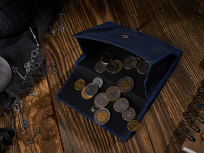 Granatowy średniej wielkości skórzany portfel damski w stylu vintage Paolo Peruzzi - obrazek 5