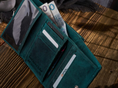 Zielony średniej wielkości skórzany portfel damski w stylu vintage Paolo Peruzzi - obrazek 6