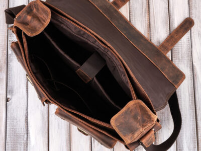 Duża brązowa torba męska na ramię ze skóry naturalnej w stylu vintage A4 z kieszenią na laptopa - obrazek 4