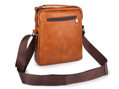 Średniej wielkości torba męska na ramię typu listonoszka w kolorze jasnobrązowym - obrazek 3