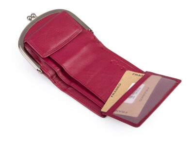 Bordowa, skórzana, portmonetka damska zapinana na klasyczny metalowy bigiel RFID - obrazek 3