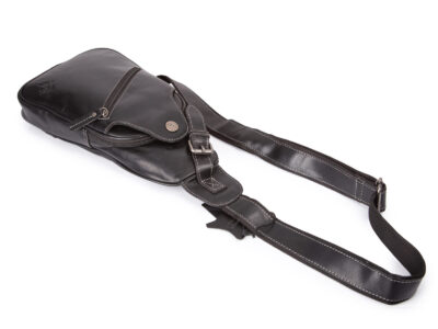 Elegancki skórzany plecak damski na jedno ramię w kolorze czarnym - obrazek 6