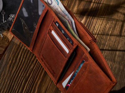 Jasnobrązowy średniej wielkości skórzany portfel damski w stylu vintage Paolo Peruzzi - obrazek 7