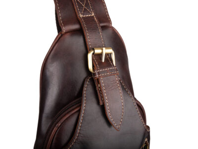 Elegancki skórzany plecak damski na jedno ramię w kolorze ciemnobrązowym - obrazek 4