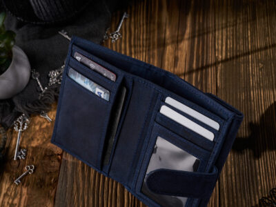 Średniej wielkości granatowy portfel damski z surowej skóry naturalnej w stylu vintage Paolo Peruzzi - obrazek 5