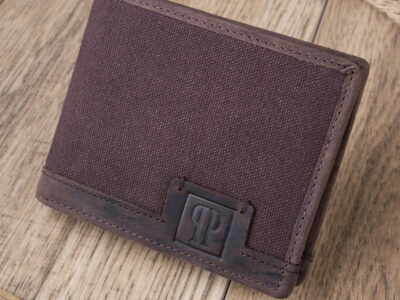 Wygodny, brązowy portfel męski Paolo Peruzzi z mocnego materiału i skóry naturalnej - obrazek 2