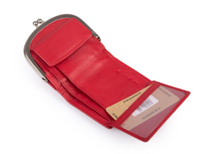 Czerwona, skórzana, portmonetka damska zapinana na klasyczny metalowy bigiel RFID - obrazek 4