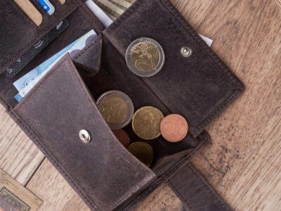 Poręczny, ciemnobrązowy portfel męski ze skóry naturalnej i mocnego canvasu Paolo Peruzzi - obrazek 7